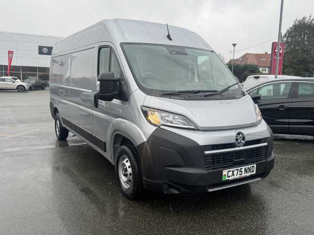 Vauxhall Movano L3h2 Van 3500 2.2 Tb D 140 Prime Panel Van Diesel Quartz Silver