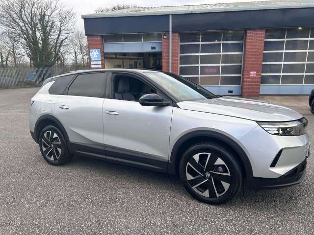 2025 Vauxhall Grandland 1.2 Ultimate Trbo M