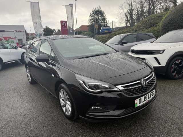 Vauxhall Astra 1.6 Tech Ln Nv Cdti E-T Diesel Black