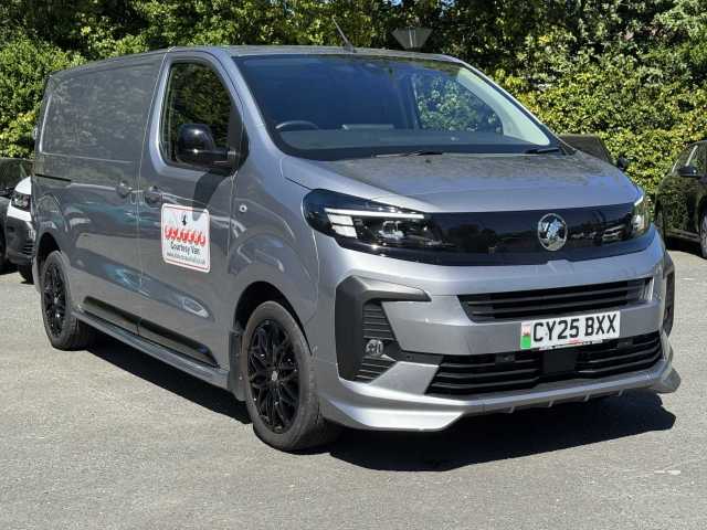 Vauxhall Vivaro H1 Van 2.0d 145 Gs Van - SWB Diesel Quartz Silver