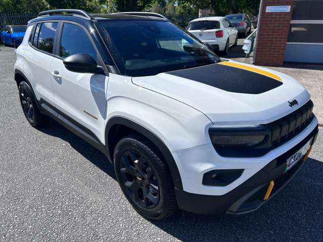 Jeep Avenger 5dr Hat 1.2 136 E-awd Nrt Fc Dct Hatchback Hybrid Snow White