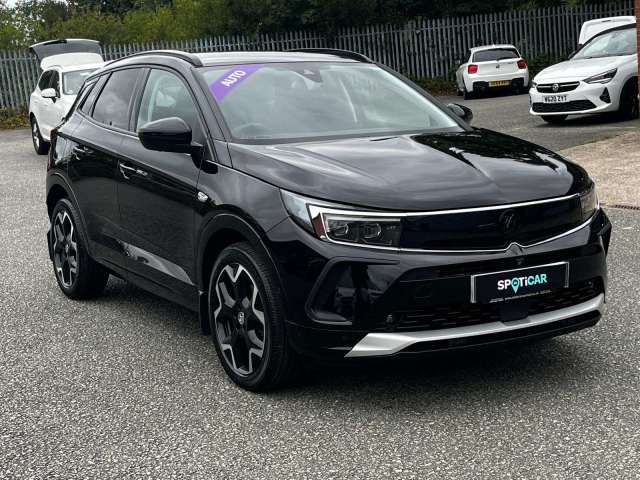 Vauxhall Grandland 1.5 Turbo D 130ps Ultimate Au Station Wagon Diesel Carbon Black