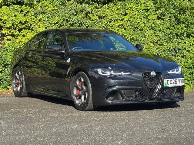 Alfa Romeo Giulia 2.9 V6 BiTurbo Quadrifoglio 4dr Auto Saloon Petrol Black