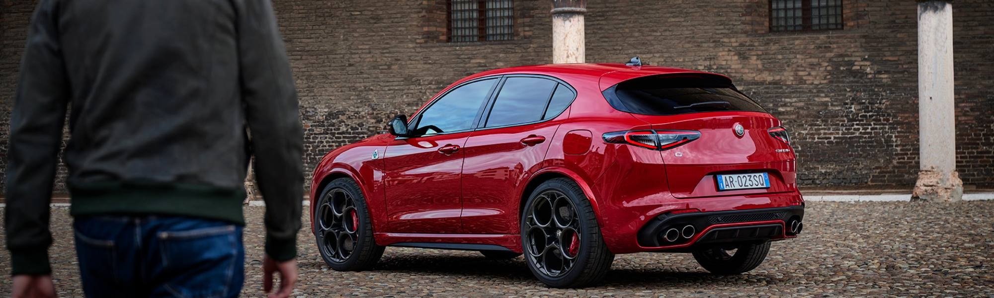 alfa-romeo stelvio-quadrifoglio Banner